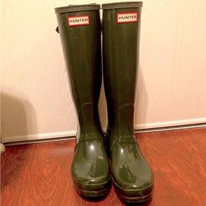 Hunter Glossy Green Tall boots